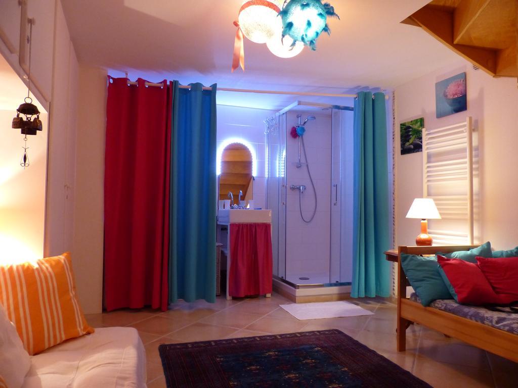 La Flore De Lys, Cottage Ideal Pour 2 Adultes Et 2 Enfants Saint-Jouin-Bruneval Bilik gambar