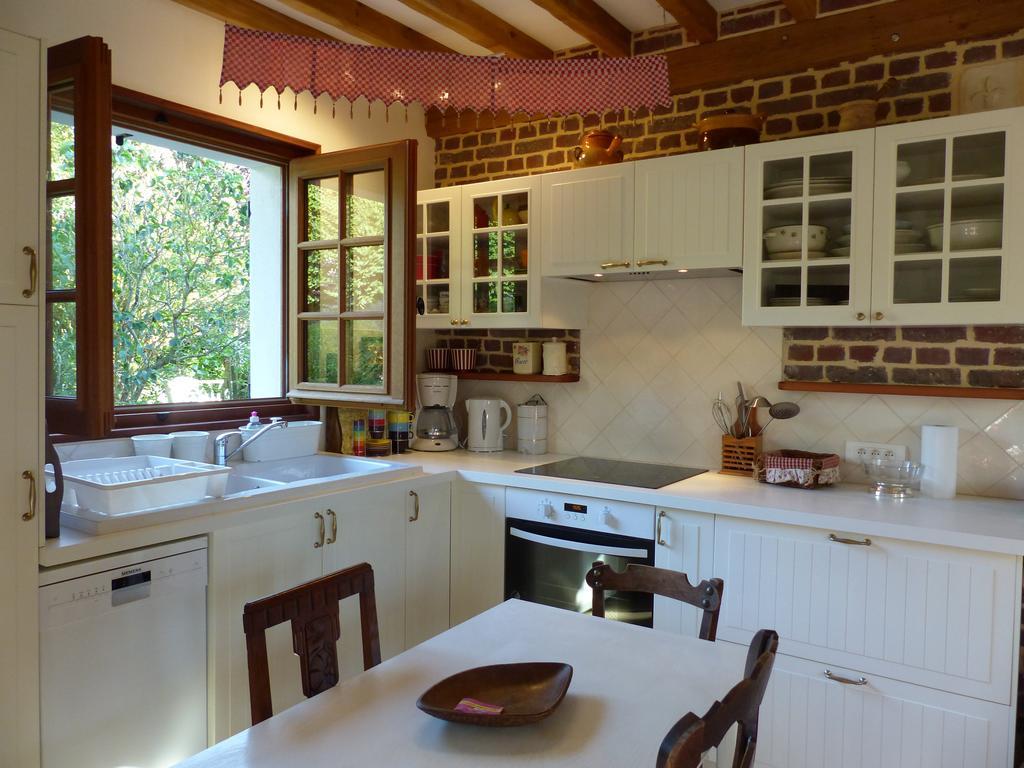 La Flore De Lys, Cottage Ideal Pour 2 Adultes Et 2 Enfants Saint-Jouin-Bruneval Bilik gambar