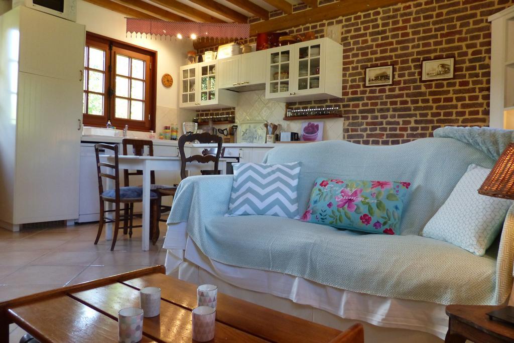 La Flore De Lys, Cottage Ideal Pour 2 Adultes Et 2 Enfants Saint-Jouin-Bruneval Luaran gambar